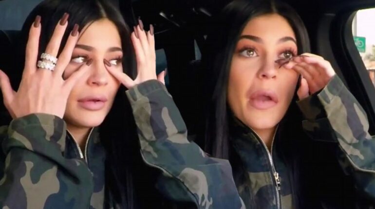 Kylie Jenner partage ses problèmes mentaux et son combat contre l’anxiété Célèbres et populaires Kardashians Kylie Jenner la star les médias sociaux santé santé France santé mentale santé nutrition santé relaxe santé sécurité signes d’anxiété stars téléréalité traitement
