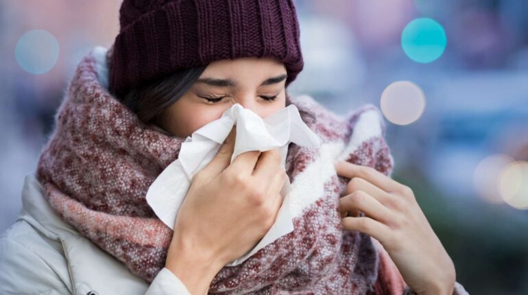 Pour évitez d’attraper une grippe, consommer ces 5 aliments Curcuma épinards grippe huîtres L'ail malade myrtille myrtilles regime alimentaire rhume santé santé famille santé femme santé France santé mentale santé nutrition santé relax santé relaxe santé sécurité système immunitaire
