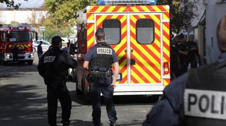 Une morte et 6 blessés dans la Drôme pour une cigarette refusée Accepter le traitement animal de compagnie animaux charmants astuces avant et après boire de l'eau cerveau Instagram relax santé famille santé femme santé France santé mentale santé nutrition santé sécurité tranquillité
