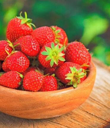 Conserver ses fraises fraîches 2 fois plus longtemps : l’astuce imparable à connaître !