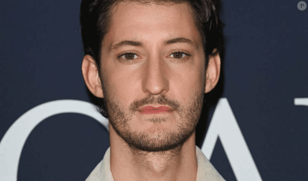 Pierre Niney critiqué à