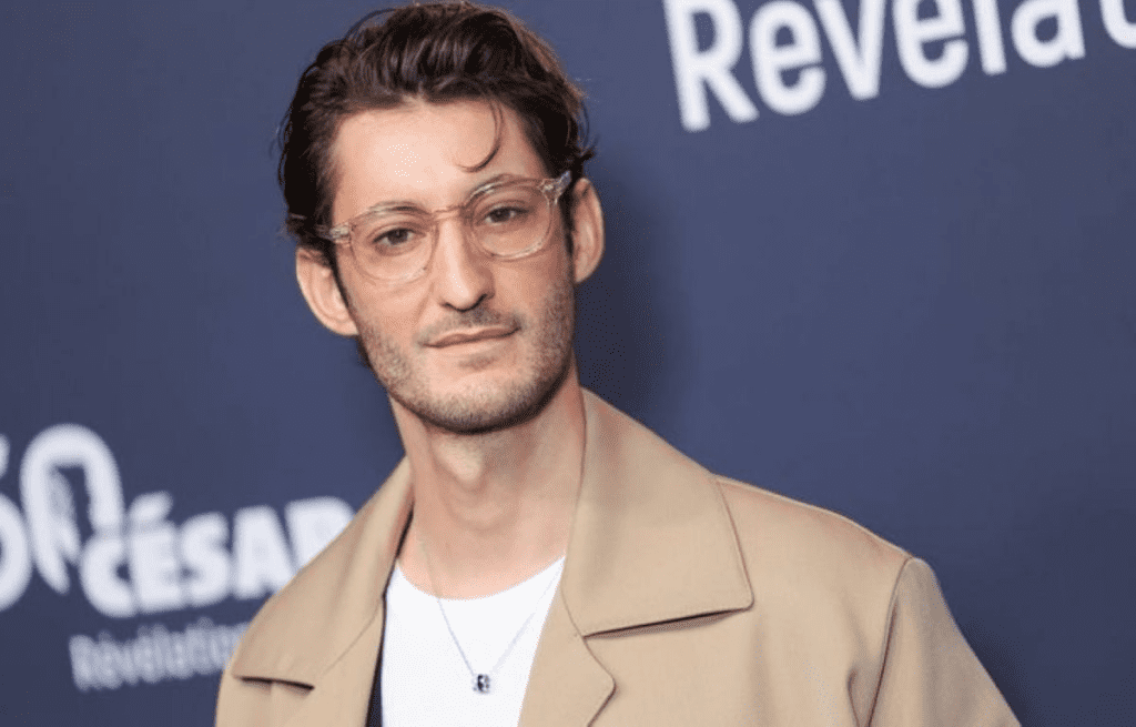 Pierre Niney critiqué à