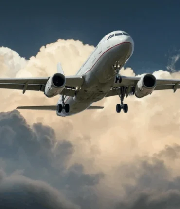 Sauvé par le siège 11A : le survivant du crash de 1998 fait le lien avec le miracle d’Air India