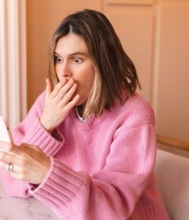 “Je ne veux pas” : ce que la mère du marié m’a confié juste avant de dire oui