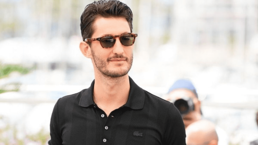 Pierre Niney critiqué à