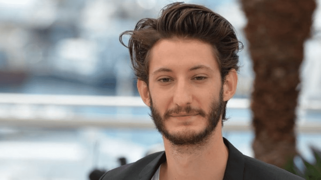 Pierre Niney critiqué à