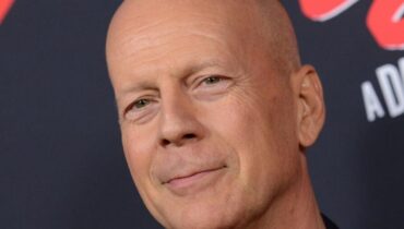 Actualités célébrités Aphasie Bruce Willis risque santé Trouble neurologique
