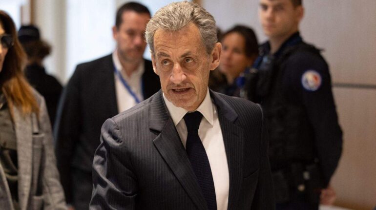 « Jeune et sans expérience » : Nicolas Sarkozy a-t-il réellement changé d’avis sur Jordan Bardella ? Jordan Bardella Les Républicains Nicolas Sarkozy Politique française Rassemblement National Stratégie politique Union des droites