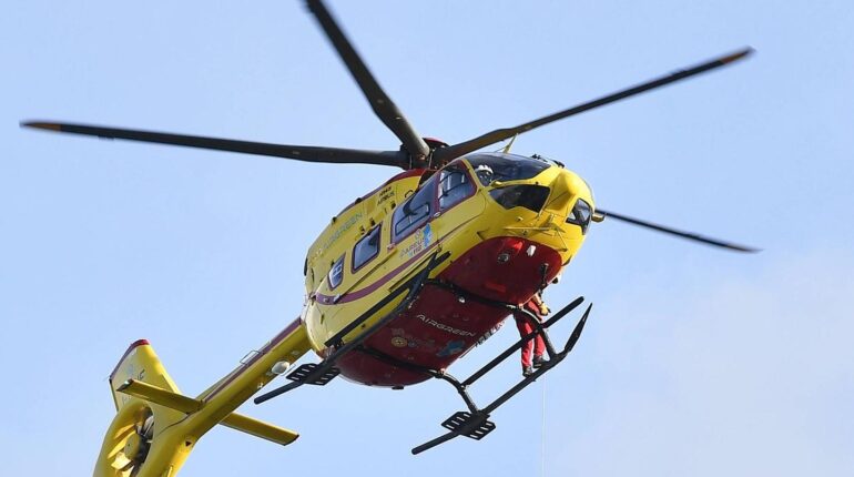 Gers : il lave sa voiture, elle se met à rouler et l’écrase 20 voitures accident contrôles de sécurité Étrangers premiers secours