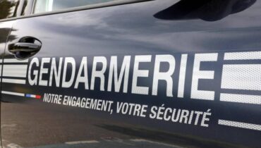 Autoroute Ce couple merveilleux conseils essentiels pour voyager Fait divers Insolite N'oubliez pas les paroles