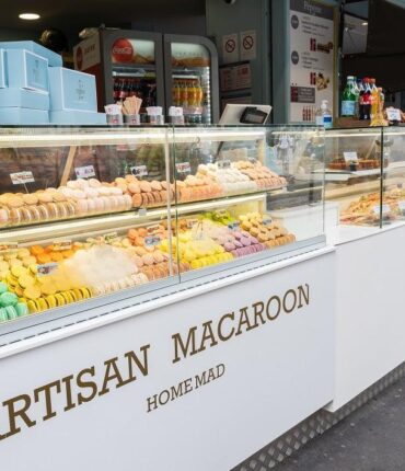 L&rsquo;addition qui fait scandale chez Ladurée : « 83 € pour 5 cafés et 3 macarons, je n&rsquo;aurais jamais dû… »