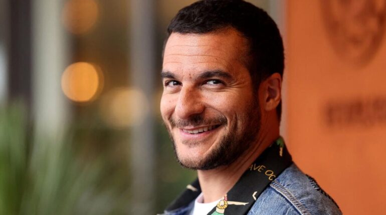 Amir boycotté par des artistes, il monte sur scène et reçoit une standing ovation : « J’ai ressenti… » Amir artiste Concert Eurovision Francofolies musique The Voice