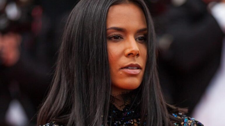 À 39 ans, Shy’m révèle enfin pourquoi elle abandonne ce nom : « Je n’en pouvais plus de… » Actualités animales Changement d'identité événement people musique Shy'm Tamara Marthe