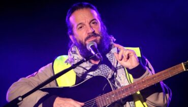 Francis Lalanne révèle : « J’ai refusé la chimio pour ce traitement interdit en France… »