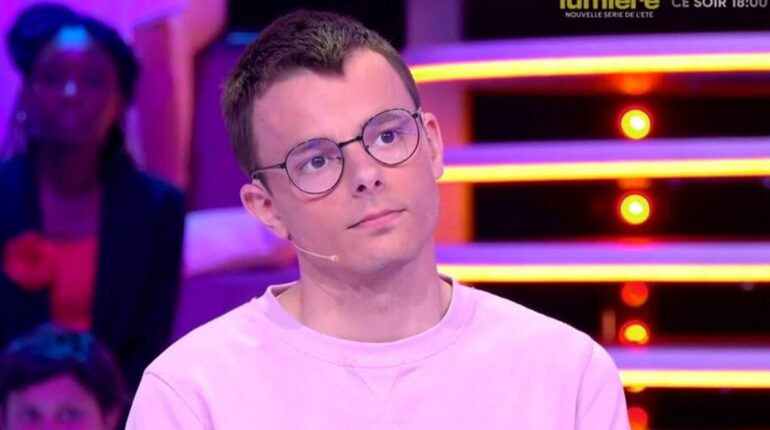 Émilien, l’ex-roi des « 12 Coups de midi », débarque dans un nouveau jeu : « Je n’osais plus… » candidats emblématiques 12 coups de midi Culture générale Émilien 12 coups de midi jeu télévisé midi Nouveau jeu