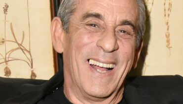 12 célébrités qui ont pu se réincarner sans même s’en rendre compte Biographie Documentaire France Télévisions hommage Thierry Ardisson