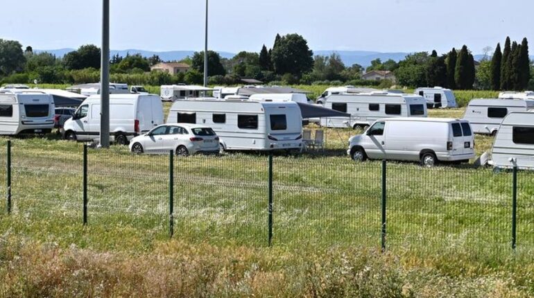 « Renversé par une caravane » : un élu de Gujan-Mestras blessé en tentant d’empêcher une installation illégale contrôles de sécurité Expulsion Gens du voyage Gujan-Mestras Installation illégale Préfecture