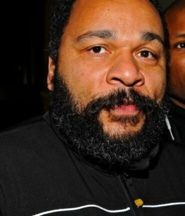 Dieudonné contraint d&rsquo;arrêter son spectacle en pleine représentation : « Ils ont débarqué sur scène… »