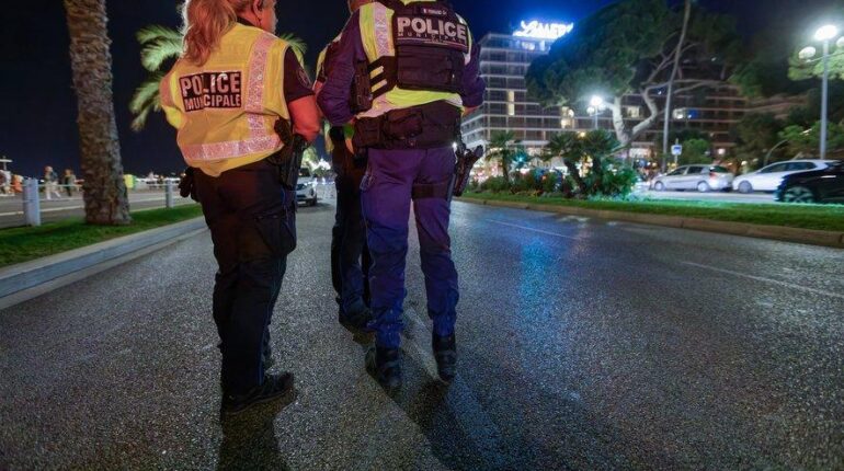 Promenade des Anglais : il traverse au feu rouge, deux morts dans la collision avec une moto accident faits divers Nice Sécurité routière