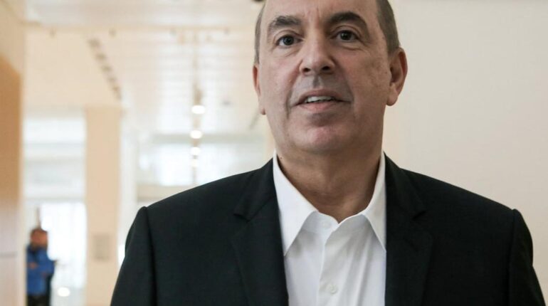Jean-Marc Morandini : malgré sa condamnation pour corruption de mineurs, CNews prend cette décision qui fait polémique CNews Condamnation Jean-Marc Morandini justice les médias sociaux polémique