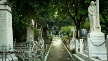 Un petit garçon de 4 ans écrasé par une tombe au cimetière : « Personne ne s’attendait à ce que… »