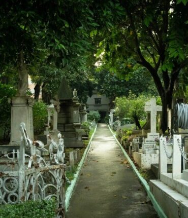 Un petit garçon de 4 ans écrasé par une tombe au cimetière : « Personne ne s’attendait à ce que… »