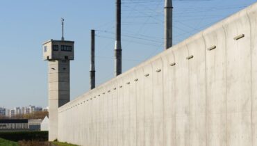 Drame familial Étrangers justice Justice pénale peine de prison Suicide