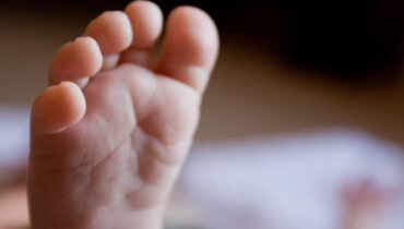 Béziers : un bébé de 4 mois testé positif à la cocaïne, le père tente de fuir l’hôpital avec l’enfant
