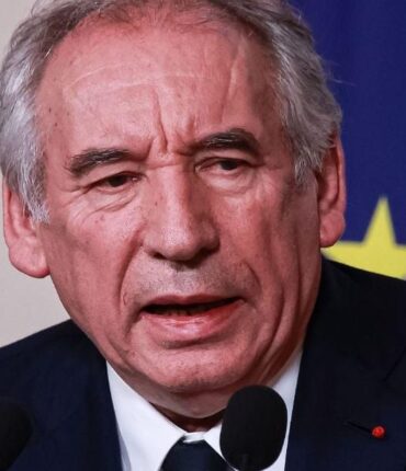 5,2 millions de retraités français découvriront leurs nouveaux impôts dès 2026 avec le forfait Bayrou