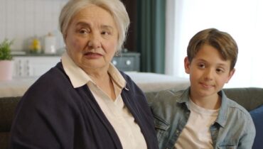 Cette grand-mère réclame 14€ de l’heure pour garder son petit-fils : « Je ne suis pas une garderie »
