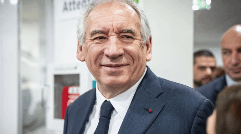 La décision de Bayrou qui va toucher 1,4 million de retraités : « C’est plus progressif… » Abattement fiscal Fiscalité François Bayrou Impôts réforme Réforme des retraites