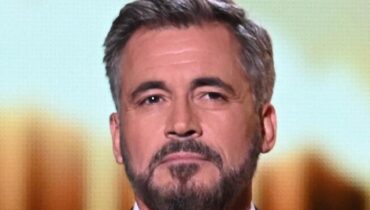 départ France Télévisions M6 Miss France 2016 et ses minis tresses collées Olivier Minne