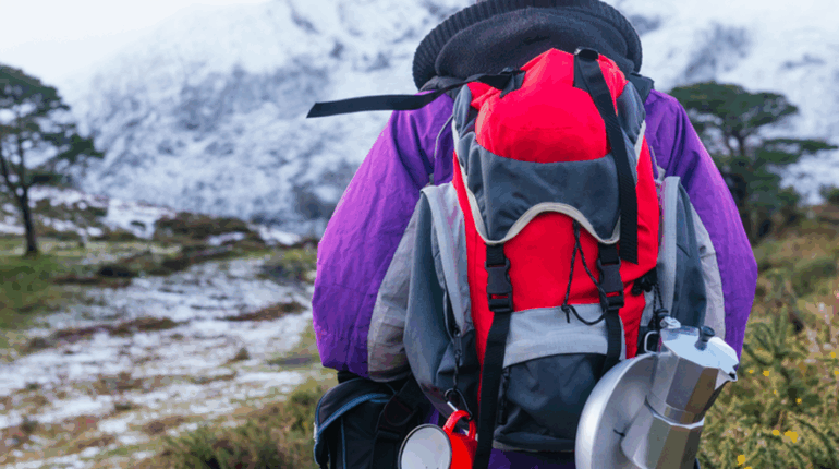 Mont-Blanc : il descend seul avec un sac trop lourd, la chute lui sera fatale Accident mortel Alpinisme Chute d'arbre danger Mont-Blanc Montagne Secourisme