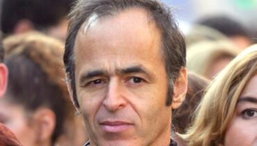 Céline Dion confidences Brigitte Macron D'eux Groupe de musique Jean-Jacques Goldman Kendall Jenner et ses barrettes à clipser