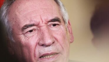 Accident du travail Budget 2026 Économie locale François Bayrou Jours fériés