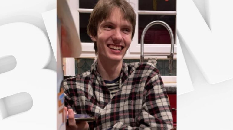 L’avocat révèle : « On aurait pu le sauver très facilement », la famille d’Esteban, 24 ans, porte plainte contre le Samu erreur médicale Homicide involontaire Ministère de la Santé plaintes aléatoires pour le passage aux urgences Samuel Etienne