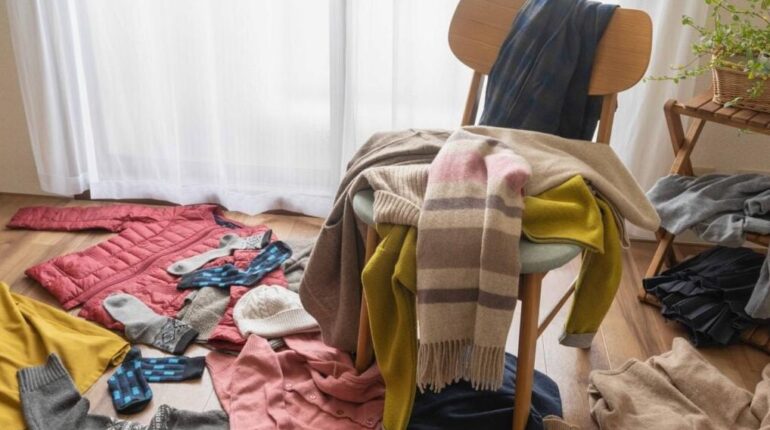 La psychologue Amélie Boukhobza révèle : « Votre chaise à vêtements en dit plus sur vous que vous ne le pensez » bien être Gestion du quotidien habitudes organisation psychologie