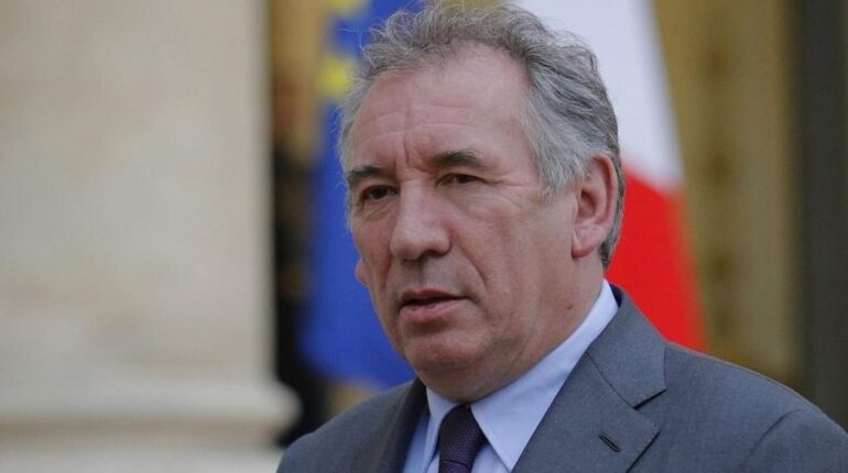 La vraie raison derrière la mesure impopulaire de François Bayrou : « Cela ressemble à un leurre » actualité politique France Budget 2026 économies François Bayrou Jours fériés mesure impopulaire