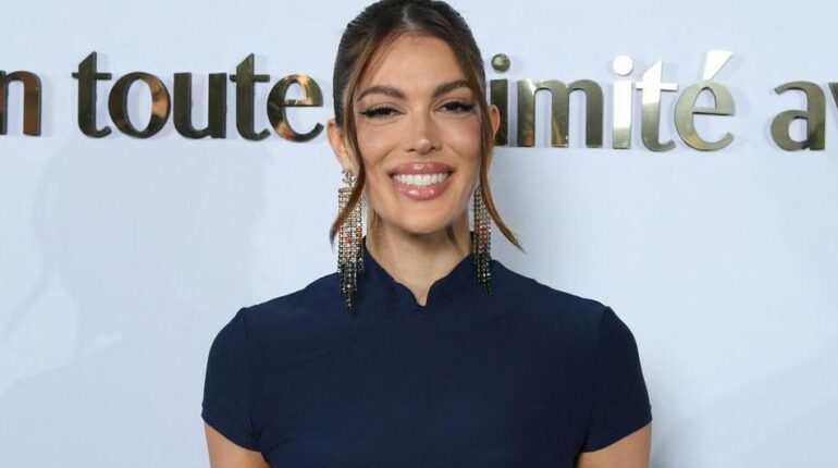La confession d’Iris Mittenaere sur sa transformation : « Les cheveux conservent les souvenirs… » Beauté coiffures Extensions capillaires Iris Mittenaere Miss France 2016 et ses minis tresses collées mode de vie