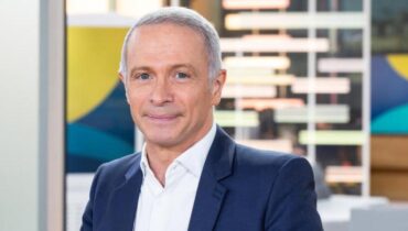 Samuel Etienne avoue : « J’ai perdu 75% de mes revenus », la reconversion surprenante qui va suivre
