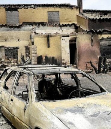 Stella, 67 ans, appelle sa fille avant de mourir dans l&rsquo;incendie : « Il faut que les pompiers se dépêchent, je ne suis pas bien »