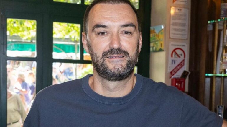 Cyril Lignac se confie : « Je ne m’y attendais pas », sa décision après le départ de Mercotte Cyril Lignac départ Émission culinaire France Télévisions Le Meilleur Pâtissier Mercotte