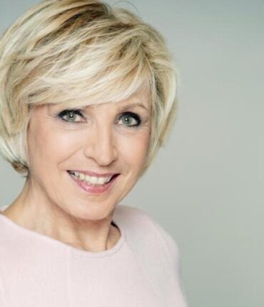 Evelyne Dhéliat sort du silence après la polémique : « C&rsquo;était une fiction pour 2050… »