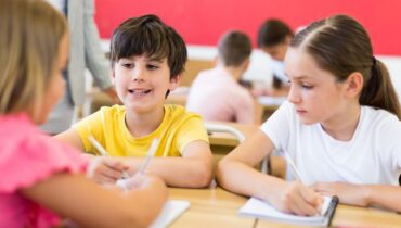 allaité trois enfants École maternelle Éducation sexuelle Homosexualité prévention Programme scolaire Vie affective
