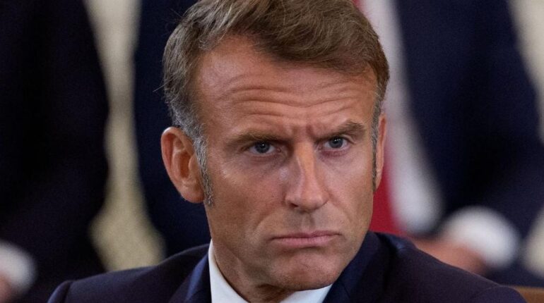 Emmanuel Macron sort enfin du silence : « Cela a pris une telle ampleur que nous devions… » actualité politique France Brigitte Macron Emmanuel Macron rumeurs Transphobie Un magistrat balance la vérité