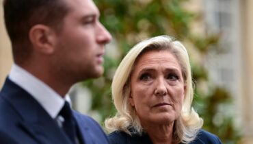 accusent la France actualité politique France Élections Emmanuel Macron gouvernement Sondage