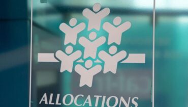 actualité politique France Aides Sociales Austérité budgétaire Caf Familles inflation