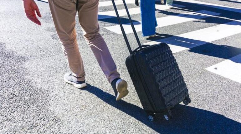 L’éboueur qui a fait cette découverte ne se doutait pas de ce qu’il trouverait dans cette valise Arrestation Catalogne Crime découverte macabre Fait divers Vilanova i la Geltrú