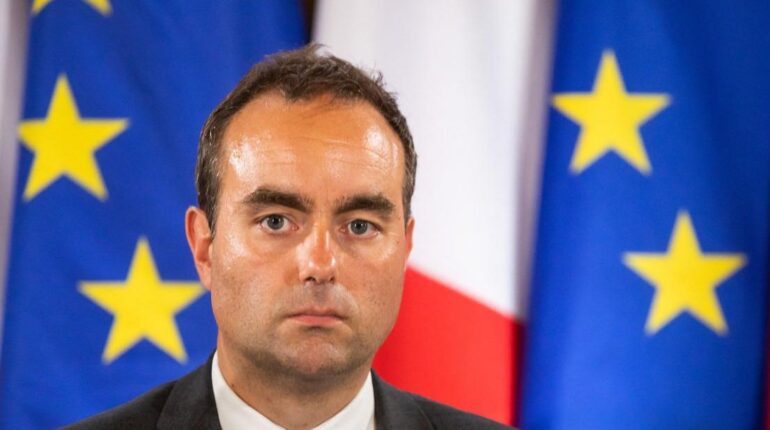 Économie locale Gérald Darmanin gouvernement Marc-Olivier Fogiel Politique française Taxation des riches