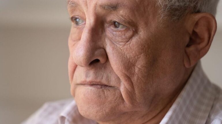 Après 20 tentatives d’antidépresseurs, ce patient découvre le traitement qui va tout changer : « Ma tête s’est rallumée » Accepter le traitement depression innovation Neurologie psychiatrie santé mentale Stimulation cérébrale